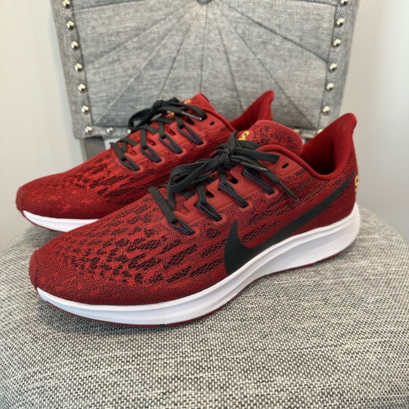 Nike Air Zoom Pegasus 36 USC Trojans Women’s Training Shoe Sz 9.5 NEW CI2054 600 - Picture 1 of 11